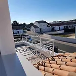 Neuf 39m2 Avec Balcon A 250m De La Lägenhet *
