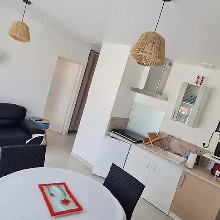 Neuf 39m2 Avec Balcon A 250m De La *