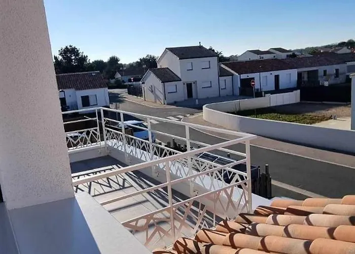 Neuf 39m2 Avec Balcon A 250m De La Διαμέρισμα *